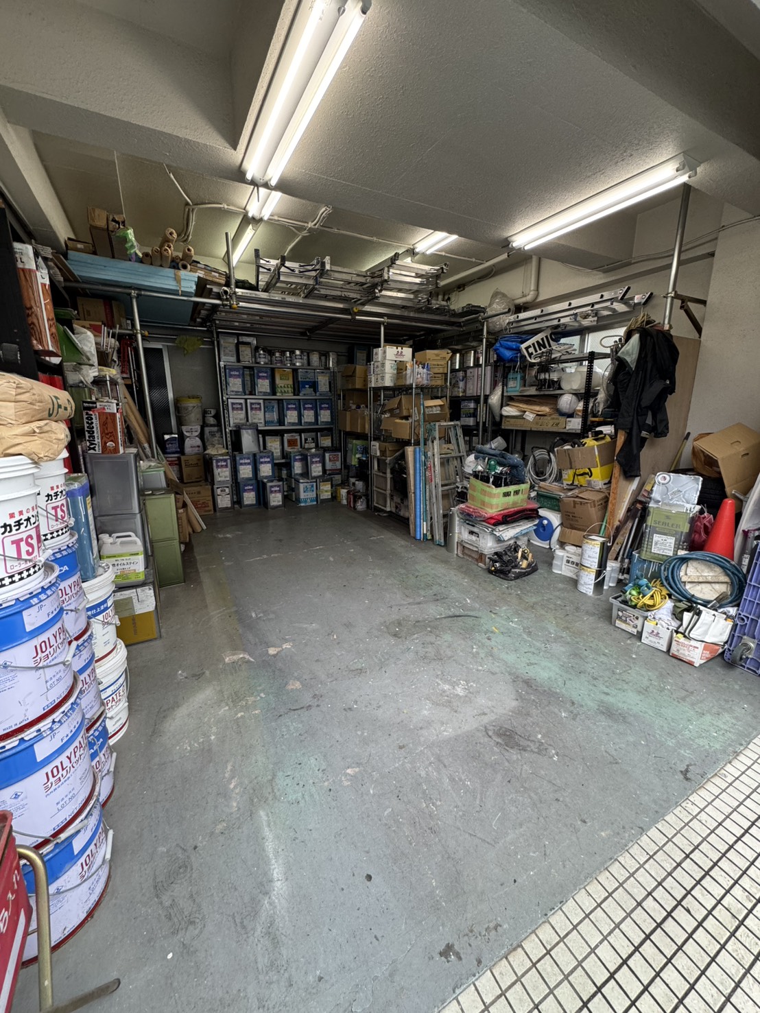 弊社材料保管スペース